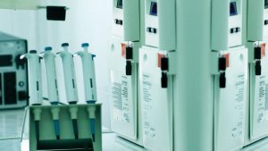 Setea si… cei”minimum 2 litri de apa pe zi”